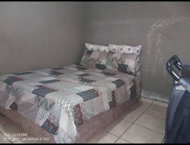 2 BEDROOM HOUSE FOR SALE IN DAWN PARK EXT